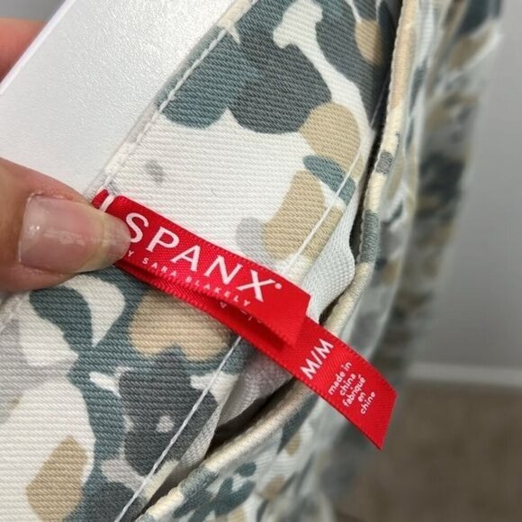 Spanx Jean-ish Ankle Leggings Abstract print blue size Medium Pull on Jeans - Picture 4 of 9